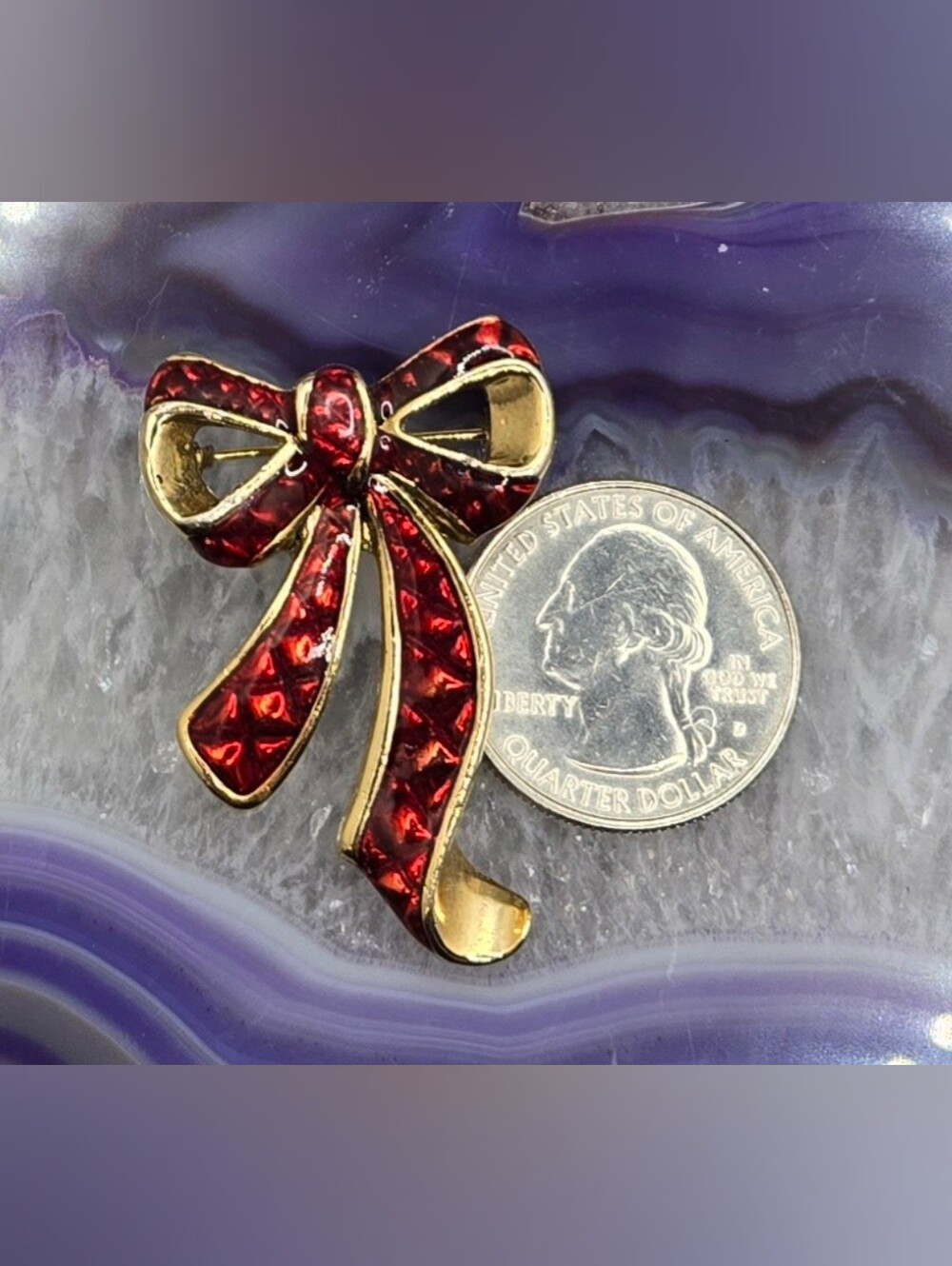 Danecraft Bow Brooch Gold Tone Red Enamel EUC Measures 1¾" X ¼" - Picture 2 of 5